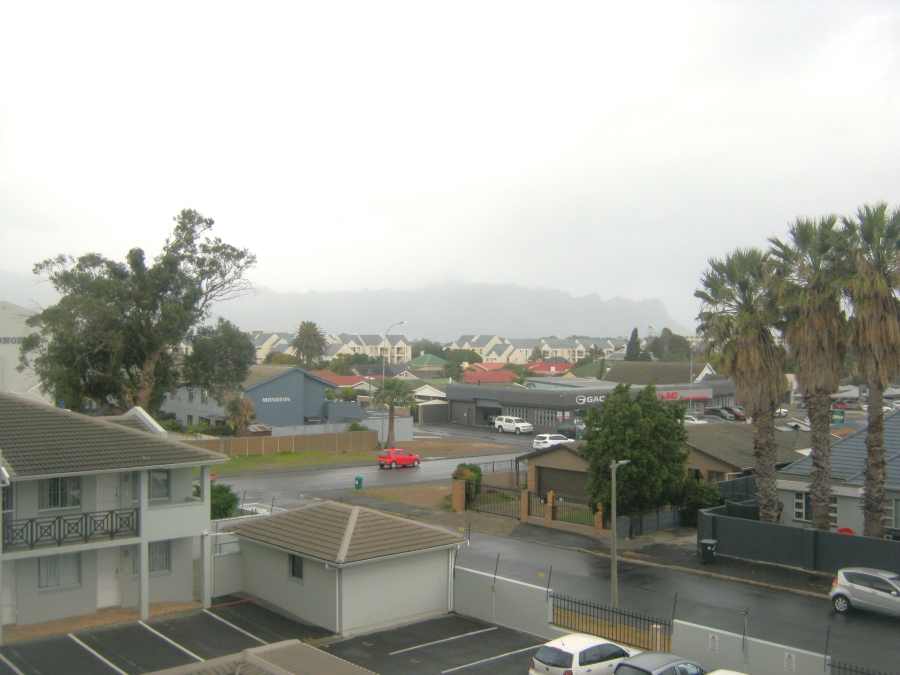 2 Bedroom Property for Sale in Strand Central Western Cape